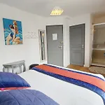 Bed & Breakfast Le Relais Des 4 Saisons - D'hotes Parking Gratuit 3*