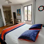 Le Relais Des 4 Saisons - D'hotes Parking Gratuit Bed & Breakfast 3*